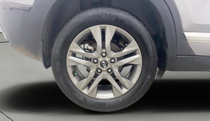 2020 KIA SELTOS HTX IVT 1.5 PETROL, Petrol, Automatic, 57,595 km, Right Rear Wheel