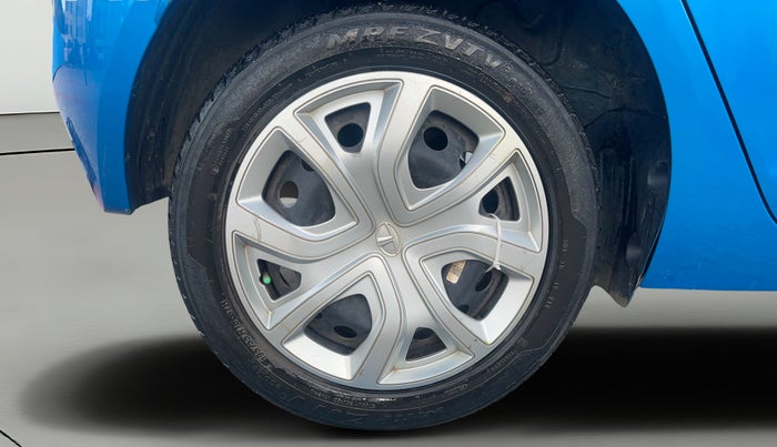 2021 Tata ALTROZ XM PLUS PETROL, Petrol, Manual, 54,967 km, Right Rear Wheel