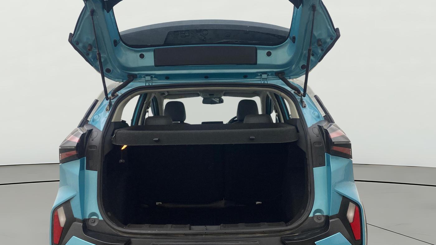 2025 Tata NEXON FEARLESS + SUNROOF DUAL TONE 1.2 PETROL, Petrol, Manual, 23,000 km, Boot Open Zoomed View