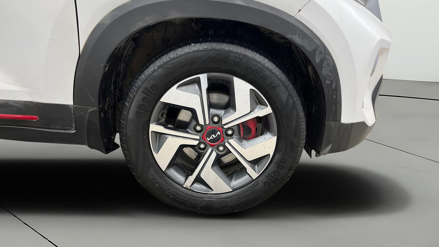 2021 KIA SONET GTX PLUS 1.5 AT, Diesel, Automatic, 99,514 km, Right Front Wheel