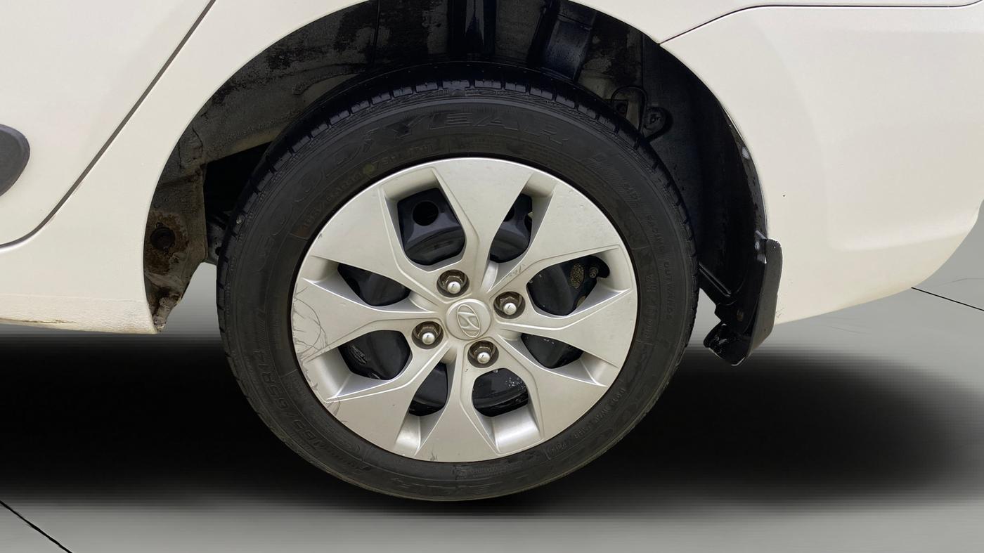2016 Hyundai Xcent S 1.2, Petrol, Manual, 39,492 km, Left Rear Wheel