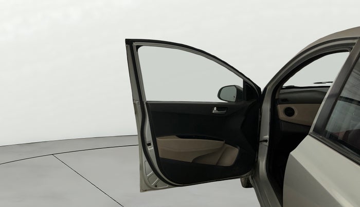 2016 Hyundai Xcent SX 1.2, Petrol, Manual, 70,197 km, LHS Front Door