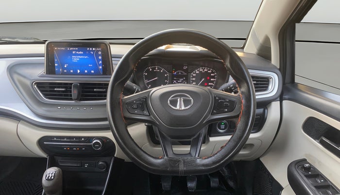 2022 Tata ALTROZ XT DIESEL, Diesel, Manual, 32,769 km, Steering Wheel Close Up