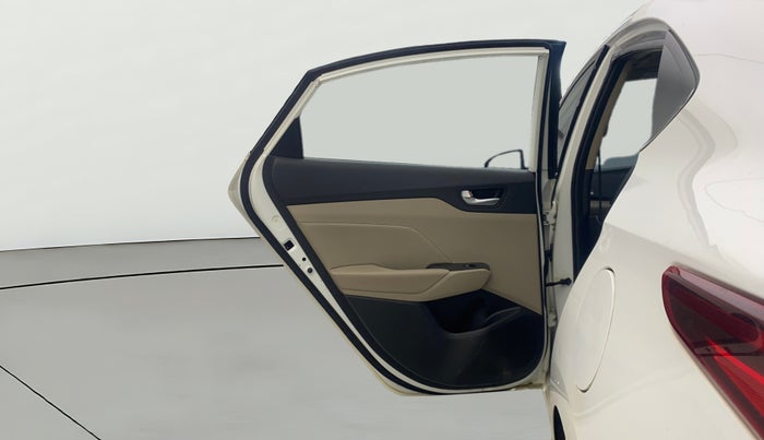 2018 Hyundai Verna 1.6 VTVT SX (O) AT, Petrol, Automatic, 77,959 km, LHS Rear Door