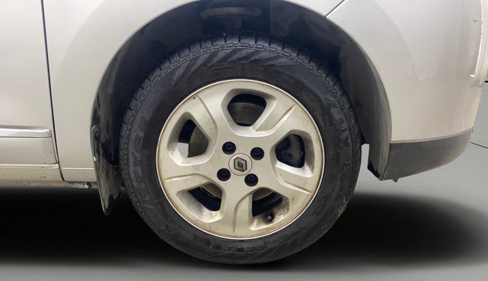 2015 Renault Lodgy 110 PS RXZ 7 STR, Diesel, Manual, 59,014 km, Right Front Wheel