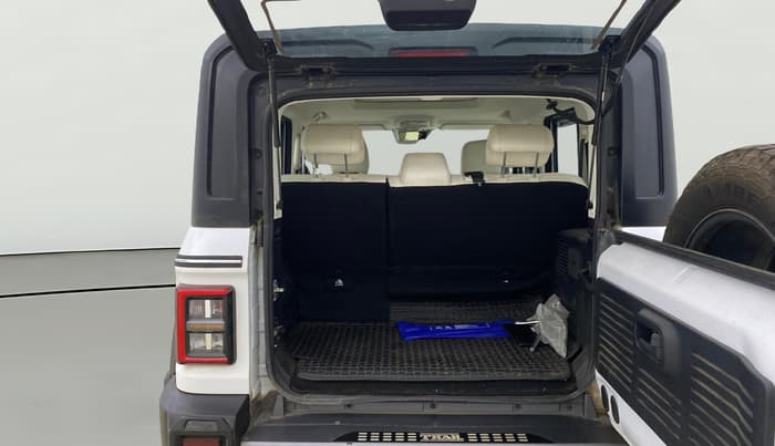 2025 Mahindra Thar Roxx  AX7 L Petrol AT 2WD, Petrol, Automatic, 29,898 km, Boot Open Zoomed View