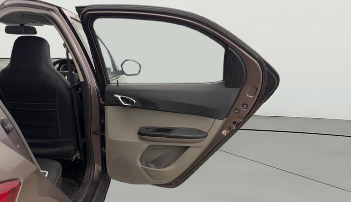 2017 Tata Tiago XZ PETROL, Petrol, Manual, 60,744 km, RHS Rear Door