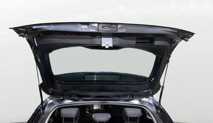 2023 Maruti FRONX ZETA 1.0L TURBO 6 AT, Petrol, Automatic, 34,068 km, Boot Door Open