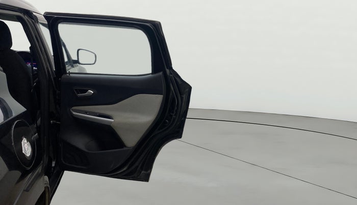 2022 Nissan MAGNITE XV PREMIUM TURBO CVT, Petrol, Automatic, 31,977 km, RHS Rear Door