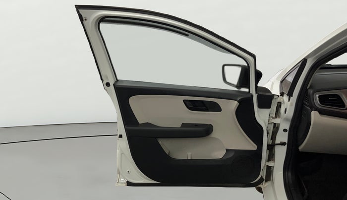 2021 Tata ALTROZ XE PETROL, Petrol, Manual, 17,222 km, LHS Front Door