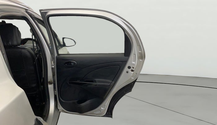 2015 Toyota Etios CROSS 1.2 G, Petrol, Manual, 70,549 km, RHS Rear Door