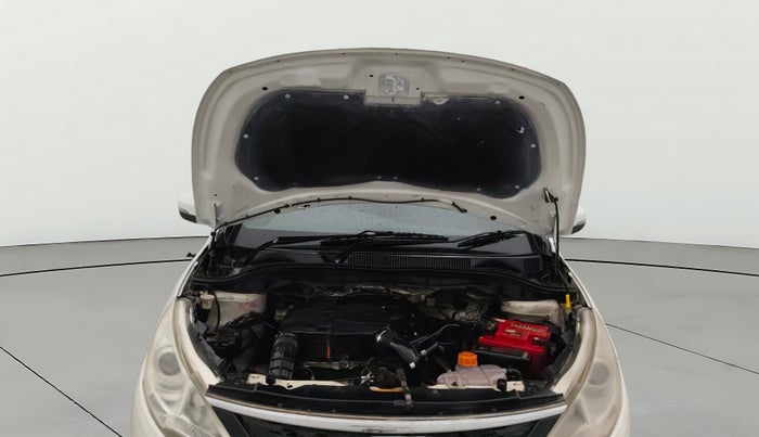 2015 Tata Zest XMS PETROL, Petrol, Manual, 72,066 km, Open Bonet
