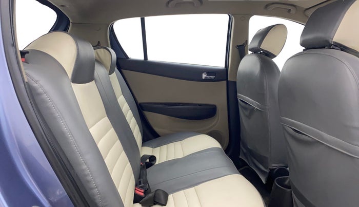 2013 Hyundai i20 MAGNA (O) 1.2, Petrol, Manual, 53,339 km, Right Side Rear Door Cabin
