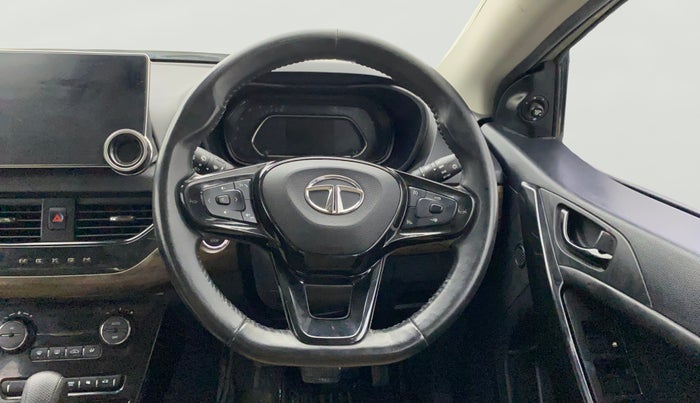 2022 Tata NEXON XZA PLUS (PREMIUM) KAZIRANGA DIESEL, Diesel, Automatic, 68,688 km, Steering Wheel Close Up