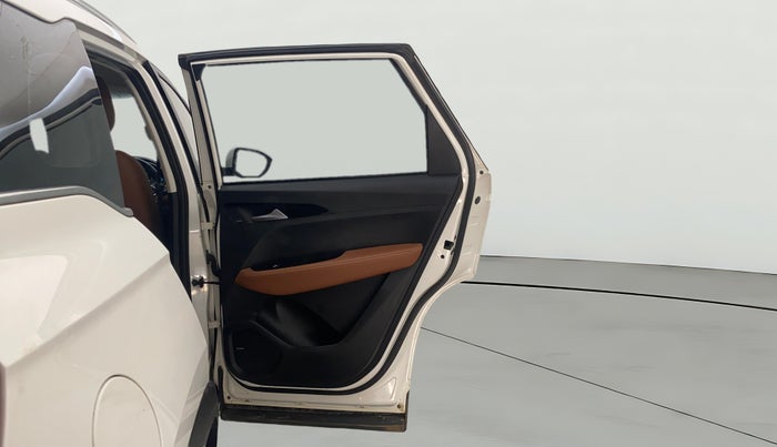 2022 MG HECTOR PLUS SHARP 2.0 DIESEL TURBO MT 6-STR, Diesel, Manual, 40,471 km, RHS Rear Door