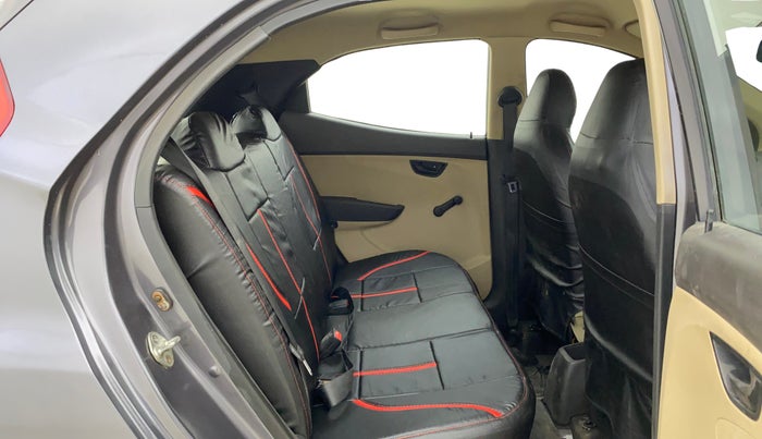 2017 Hyundai Eon ERA +, Petrol, Manual, 30,745 km, Right Side Rear Door Cabin