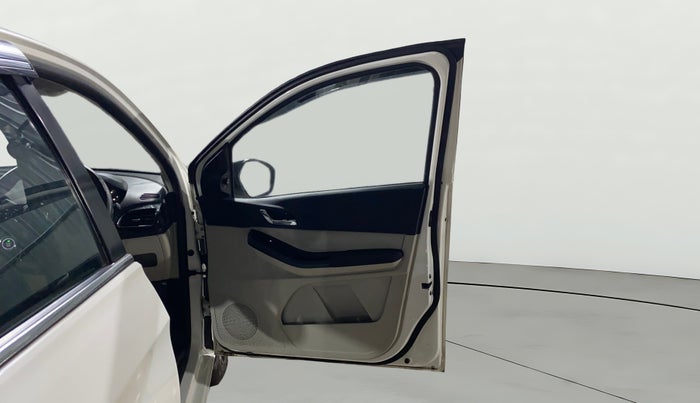 2022 Tata TIGOR XZ PLUS CNG, CNG, Manual, 32,557 km, RHS Front Door