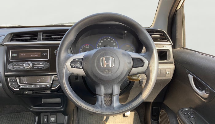 2017 Honda Brio VX MT, Petrol, Manual, 1,01,621 km, Steering Wheel Close Up