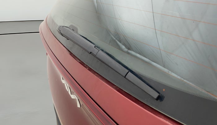 2023 KIA CARENS PRESTIGE PLUS 1.5 PETROL IMT 7 STR, Petrol, Manual, 18,039 km, Rear Wiper