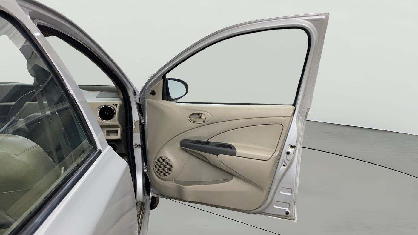 2015 Toyota Etios G, Petrol, Manual, 41,922 km, RHS Front Door