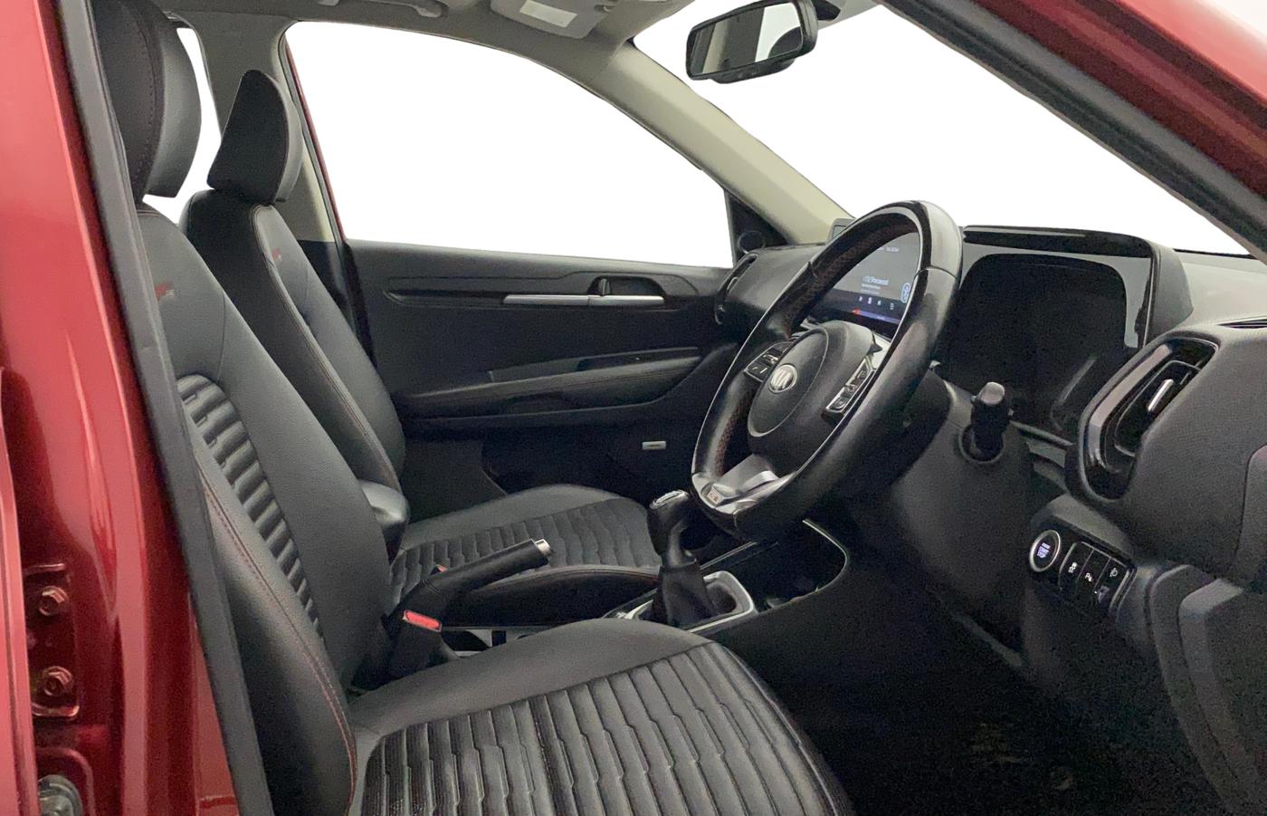 2020 KIA SONET GTX PLUS 1.0 IMT, Petrol, Manual, 68,217 km, Right Side Front Door Cabin