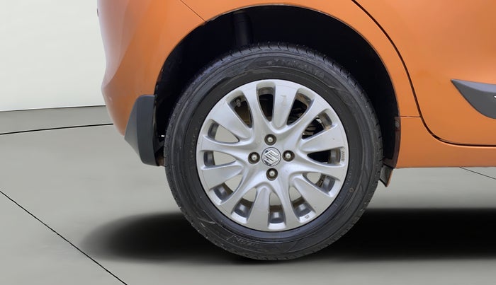 2017 Maruti Baleno ALPHA PETROL 1.2, Petrol, Manual, 1,04,076 km, Right Rear Wheel