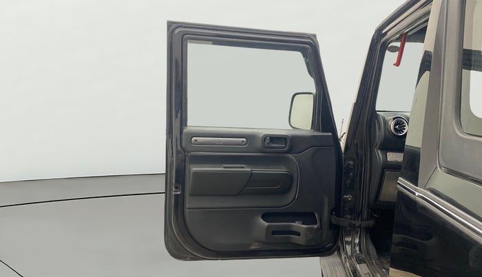 2022 Mahindra Thar LX PETROL HT 4WD AT, Petrol, Automatic, 60,639 km, LHS Front Door