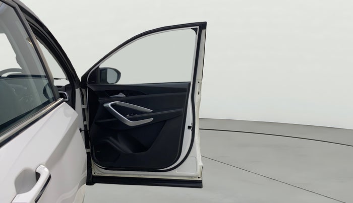 2022 MG HECTOR SHARP 1.5 CVT PETROL DUAL TONE, Petrol, Automatic, 47,803 km, RHS Front Door