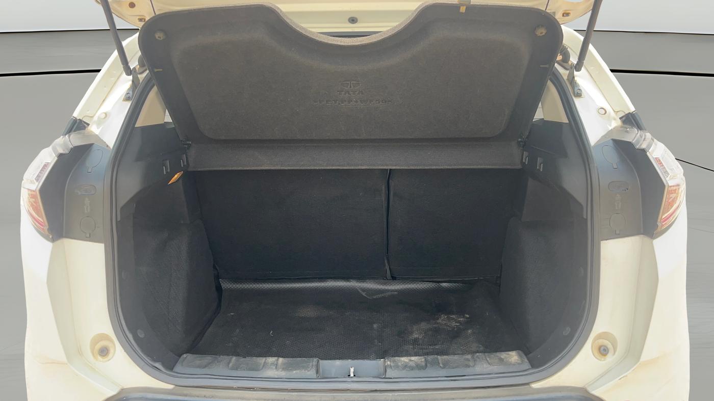 2018 Tata NEXON XZ PLUS DIESEL, Diesel, Manual, 74,066 km, Boot Open Zoomed View