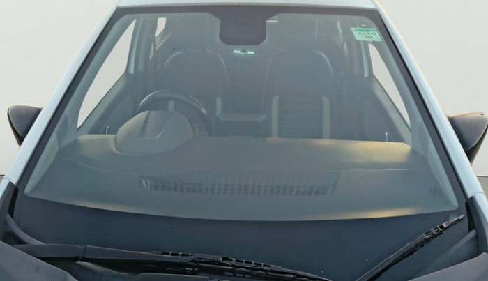 2020 Tata ALTROZ XZ DIESEL, Diesel, Manual, 96,368 km, Front Windshield