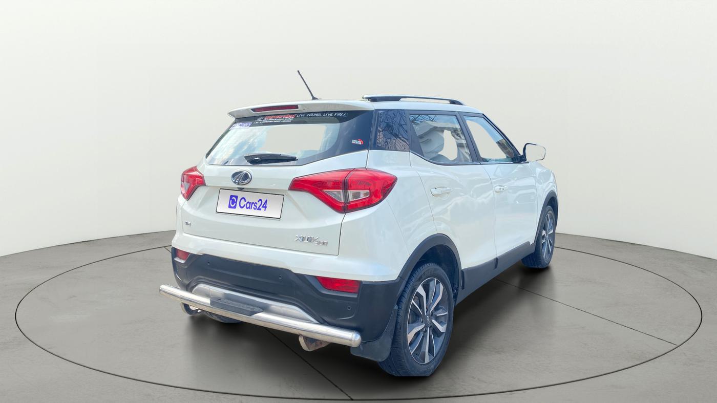 2019 Mahindra XUV300 W8 (O) 1.5 DIESEL, Diesel, Manual, 48,713 km, Right Back Diagonal