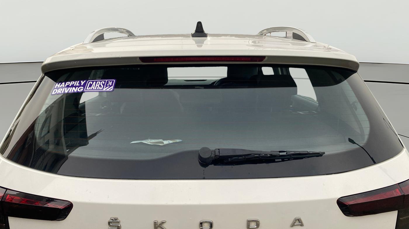 2022 Skoda KUSHAQ STYLE 1.0L TSI AT, Petrol, Automatic, 15,245 km, Rear Windshield