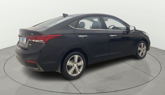 2017 Hyundai Verna 1.6 VTVT SX (O) AT, Petrol, Automatic, 34,773 km, Right Back Diagonal