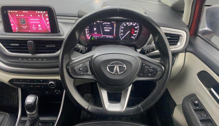 2023 Tata ALTROZ XZA PLUS, Petrol, Automatic, 30,753 km, Steering Wheel Close Up
