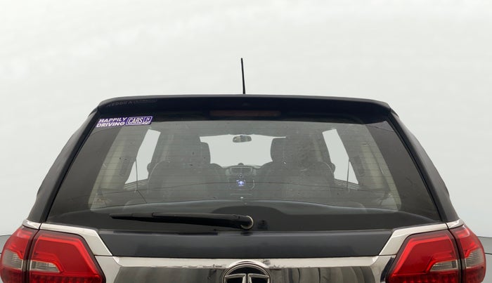 2017 Tata Hexa XTA 4X2 6 STR, Diesel, Automatic, 1,19,064 km, Rear Windshield