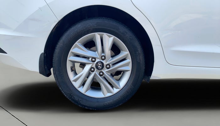 2021 Hyundai New Elantra 2.0 SX MT PETROL, Petrol, Manual, 34,922 km, Right Rear Wheel