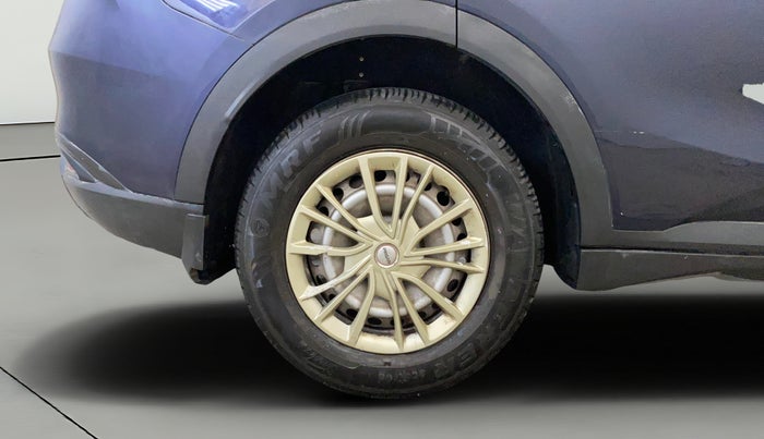 2022 Mahindra XUV700 MX P MT 5 STR, Petrol, Manual, 20,736 km, Right Rear Wheel