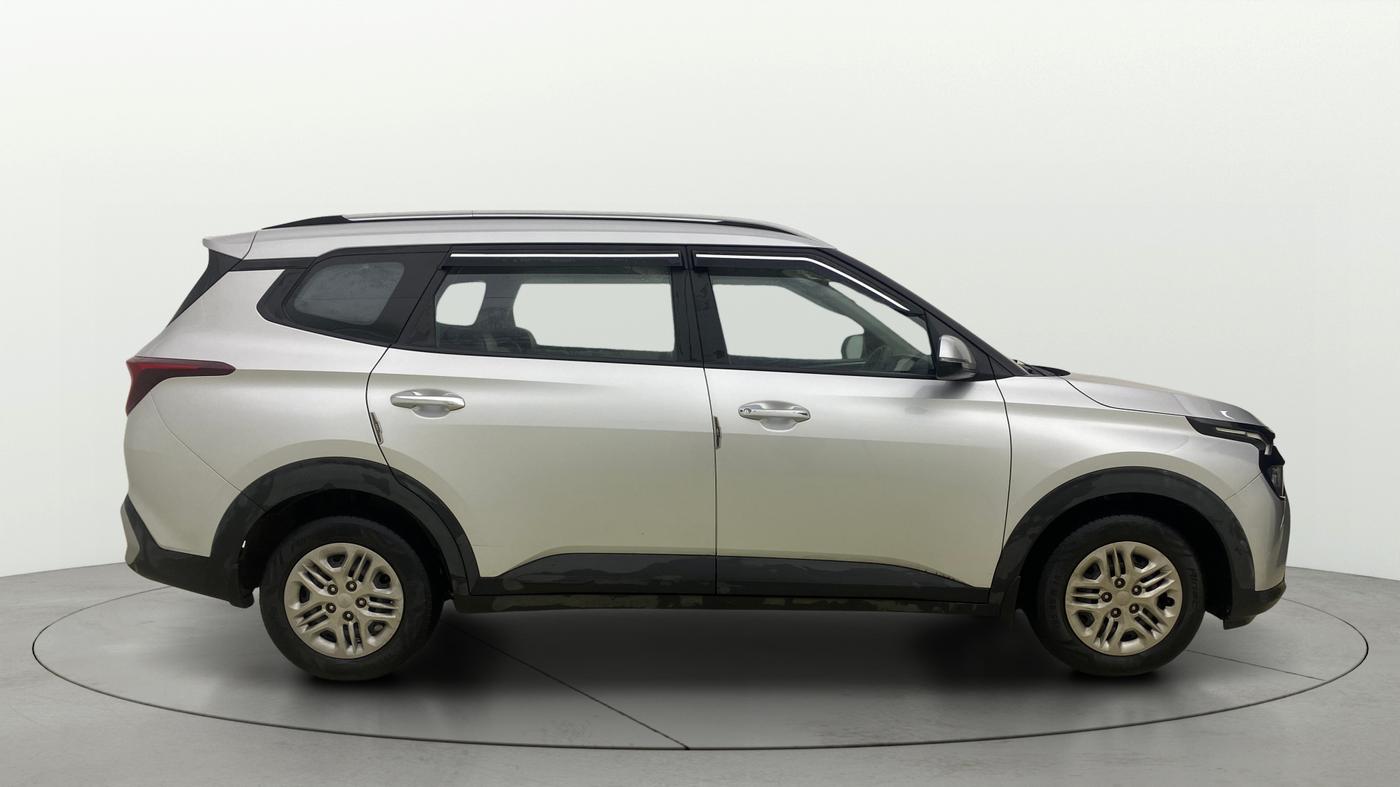 2023 KIA CARENS PRESTIGE 1.5 PETROL 7 STR, Petrol, Manual, 56,061 km, Right Side View