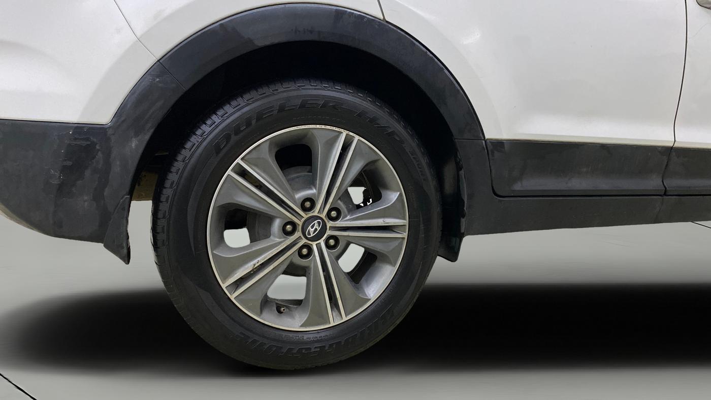 2017 Hyundai Creta SX PLUS AT 1.6 DIESEL, Diesel, Automatic, 1,16,848 km, Right Rear Wheel
