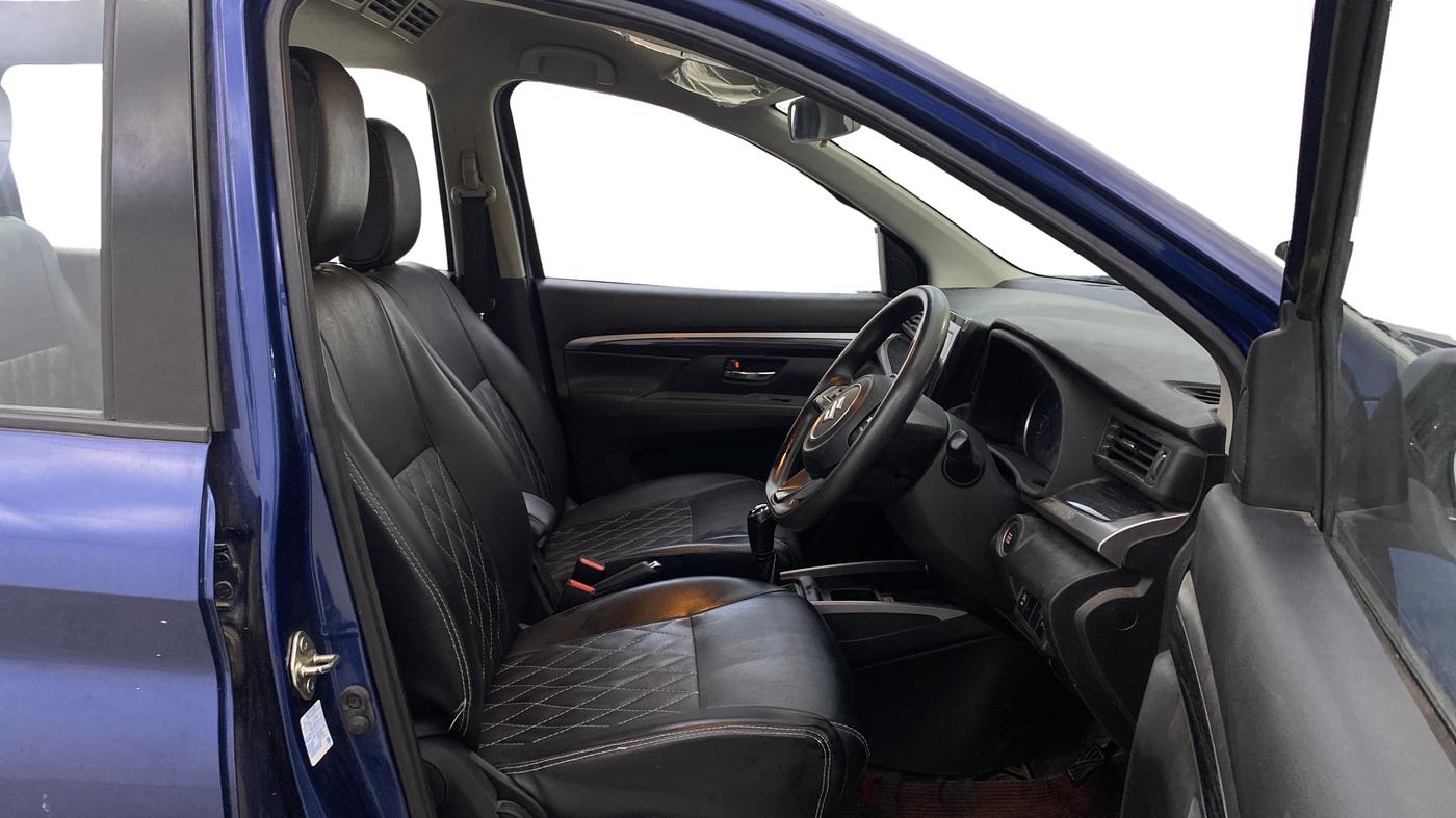 2021 Maruti XL6 ZETA MT, Petrol, Manual, 1,08,262 km, Right Side Front Door Cabin