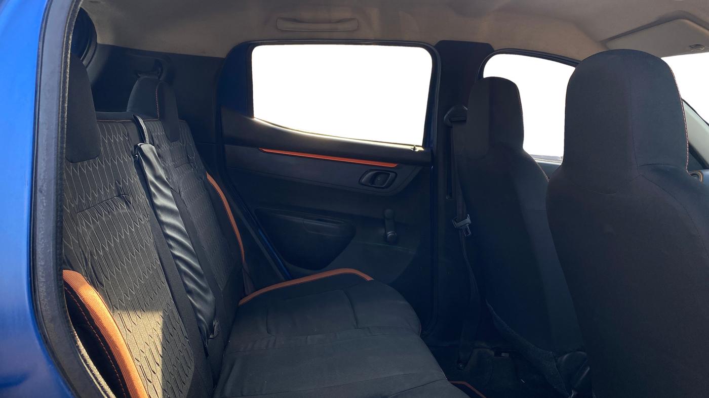 2018 Renault Kwid CLIMBER 1.0, Petrol, Manual, 65,418 km, Right Side Rear Door Cabin