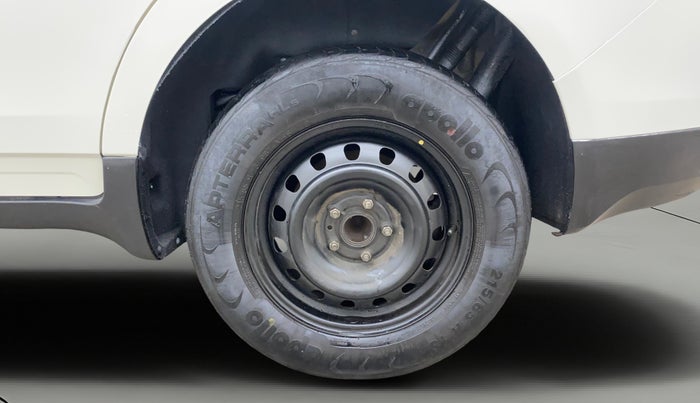 2019 Mahindra MARAZZO M4 8 STR, Diesel, Manual, 73,866 km, Left Rear Wheel