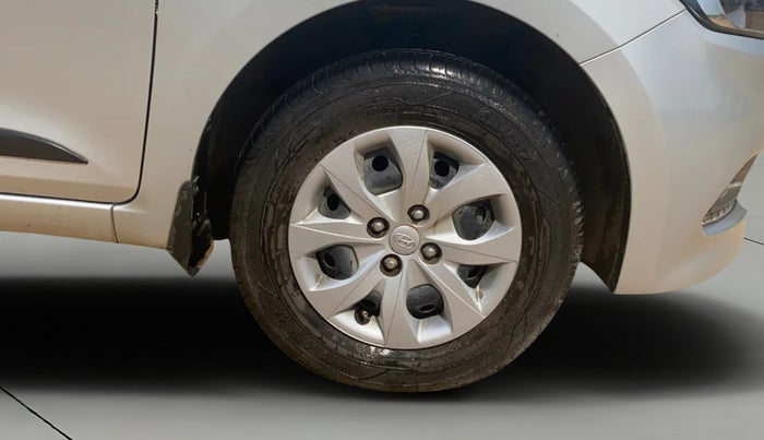 2016 Hyundai Elite i20 MAGNA 1.2, Petrol, Manual, 53,399 km, Right Front Wheel