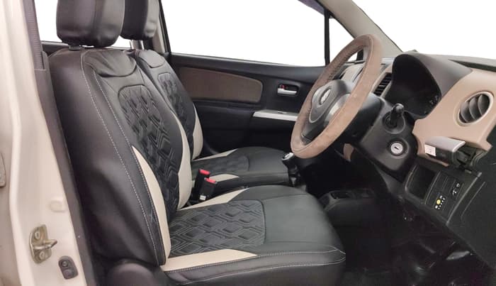 2016 Maruti Wagon R 1.0 LXI CNG, CNG, Manual, 55,792 km, Right Side Front Door Cabin