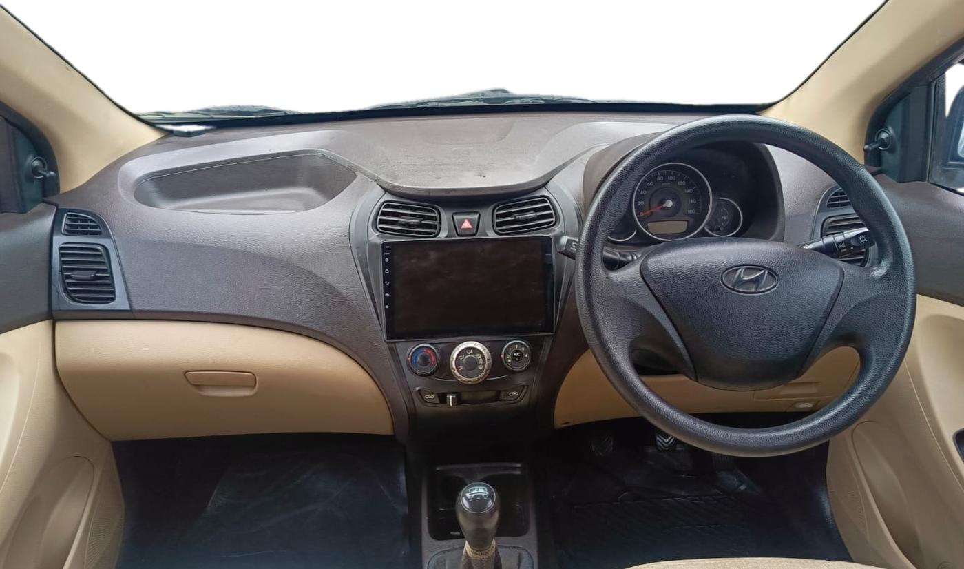 2017 Hyundai Eon MAGNA +, Petrol, Manual, 33,993 km, Dashboard