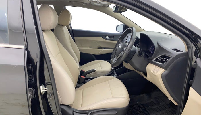 2022 Hyundai Verna SX 1.5 VTVT, Petrol, Manual, 67,082 km, Right Side Front Door Cabin