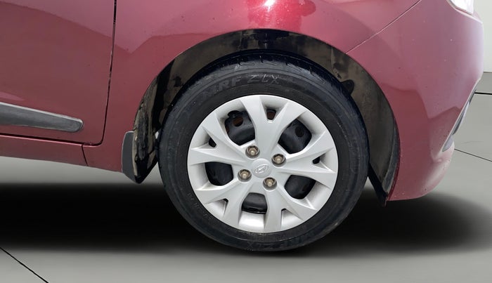 2014 Hyundai Grand i10 SPORTZ AT 1.2 KAPPA VTVT, Petrol, Automatic, 48,939 km, Right Front Wheel