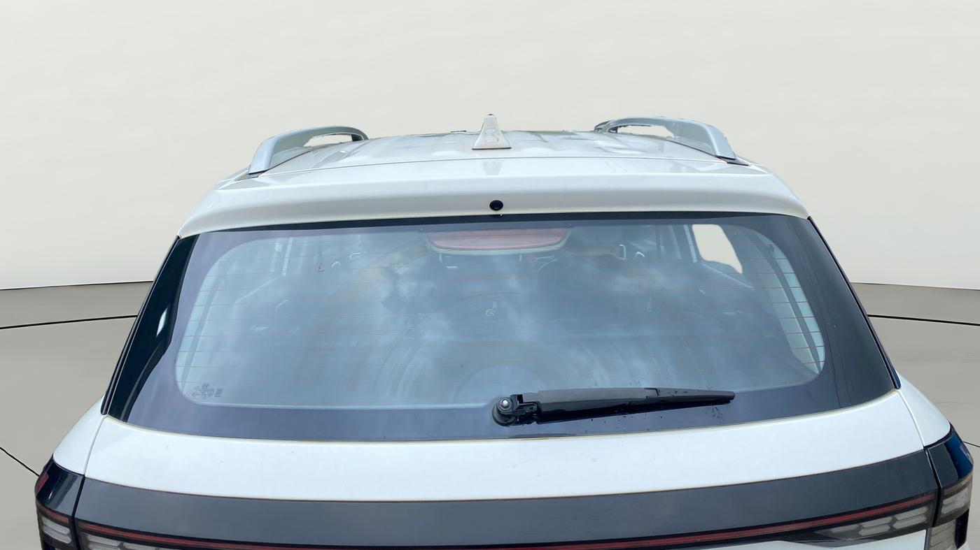 2023 Hyundai VENUE SX (O) MT 1.0 Turbo, Petrol, Manual, 45,050 km, Rear Windshield