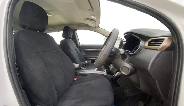 2021 Renault Kiger RXT (O) MT, Petrol, Manual, 38,965 km, Right Side Front Door Cabin