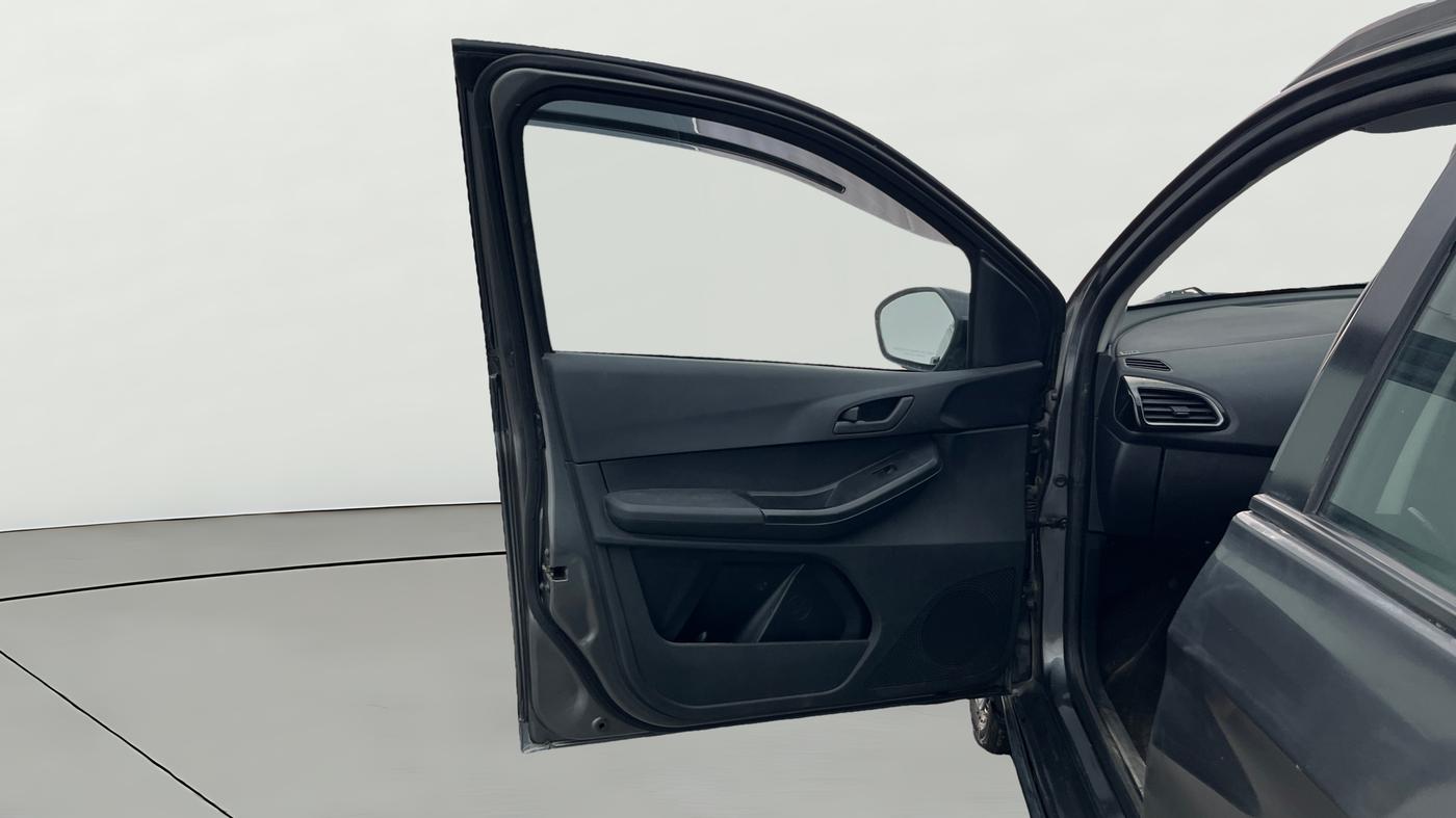 2023 Tata TIAGO NRG XZ AMT, Petrol, Automatic, 58,243 km, LHS Front Door